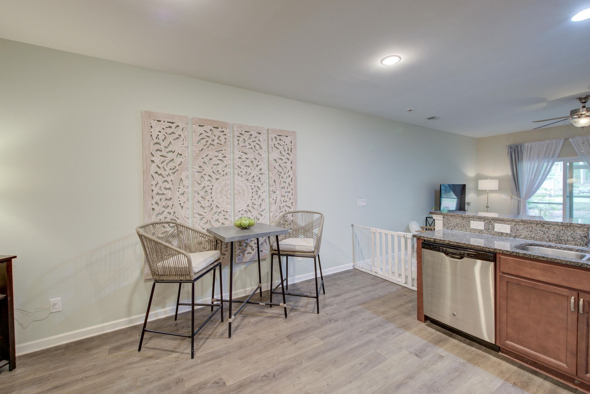 7891 Champion Way Photo 32