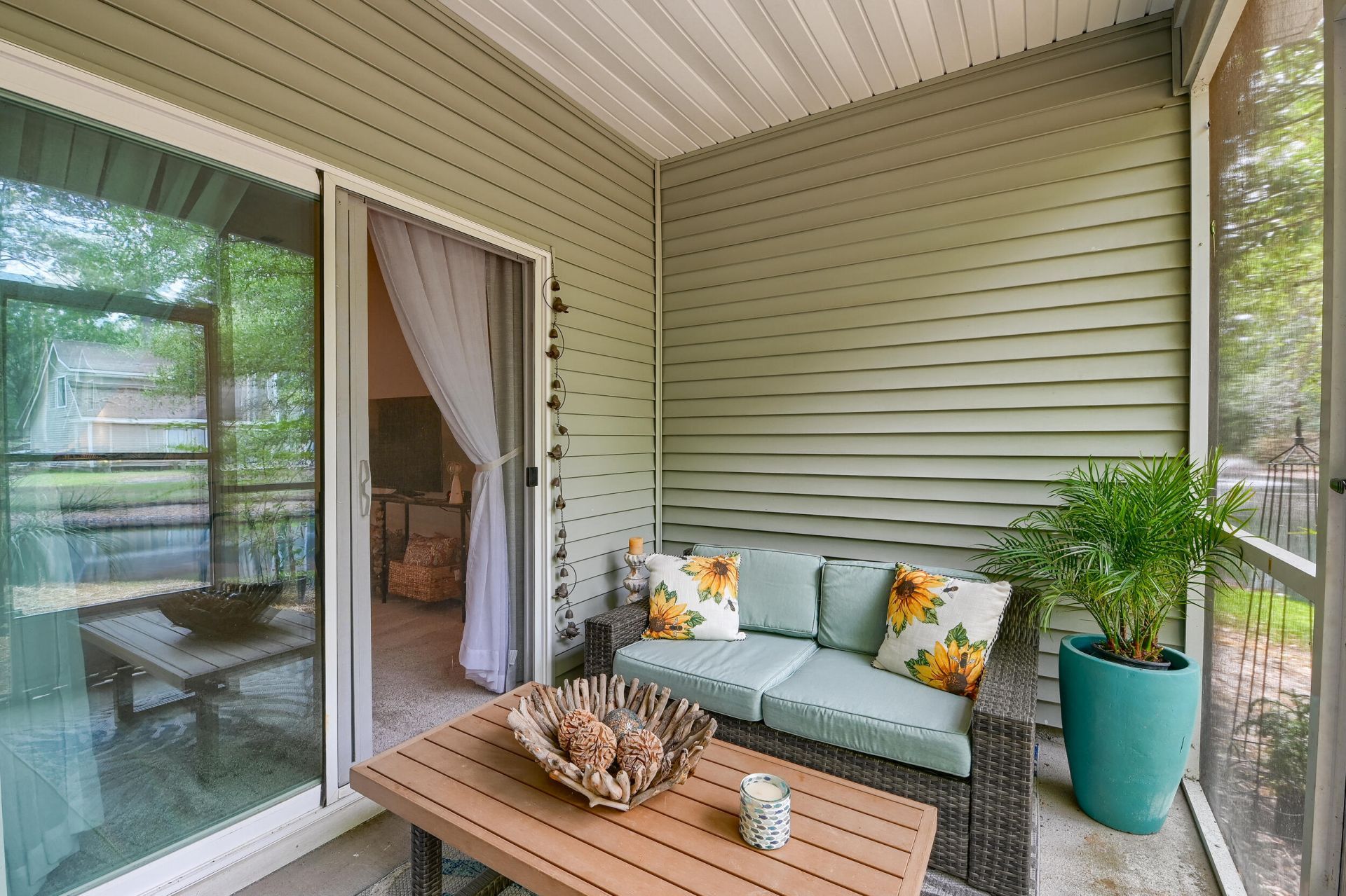 7891 Champion Way Photo 36