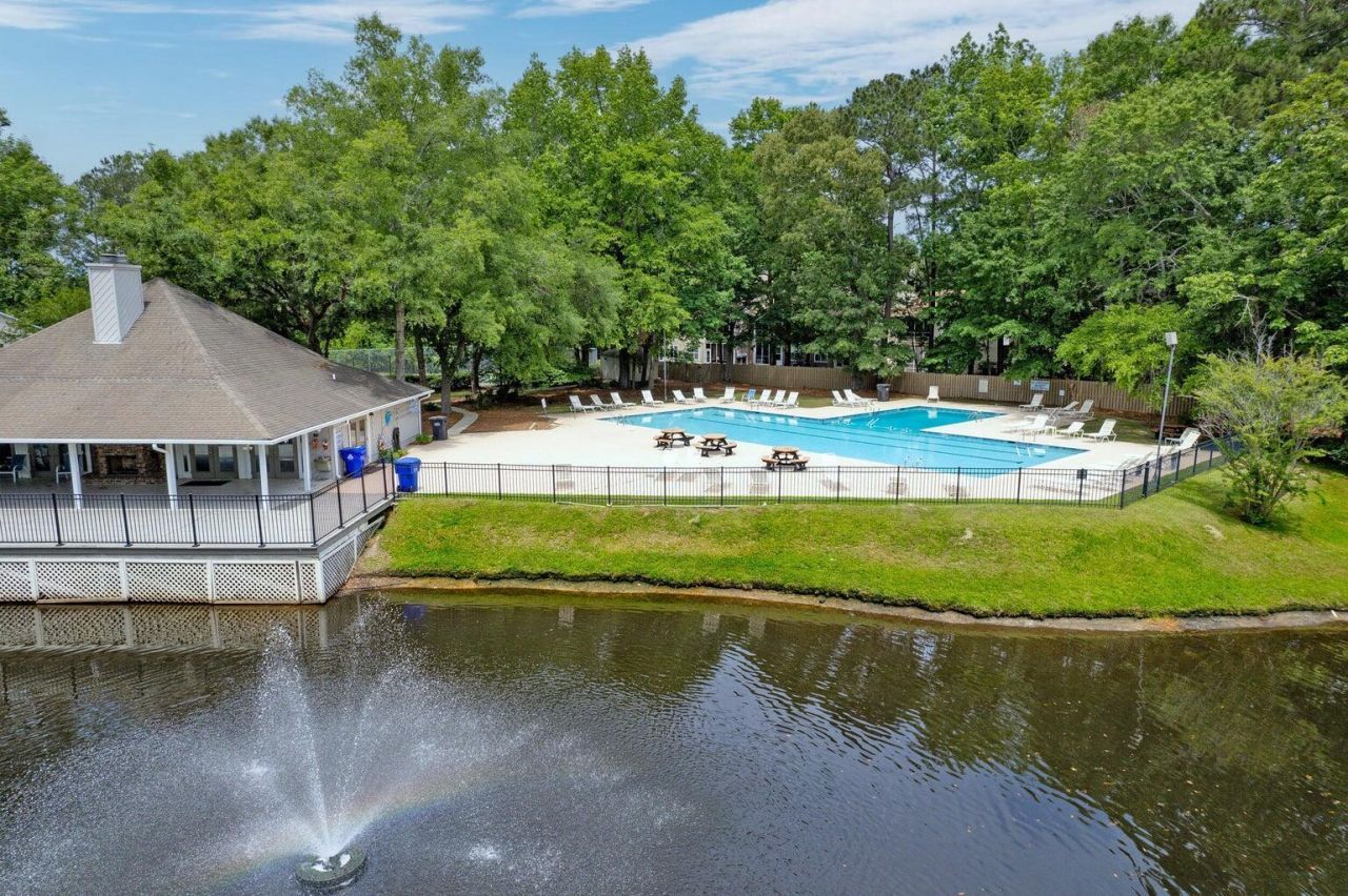 7891 Champion Way Photo 43