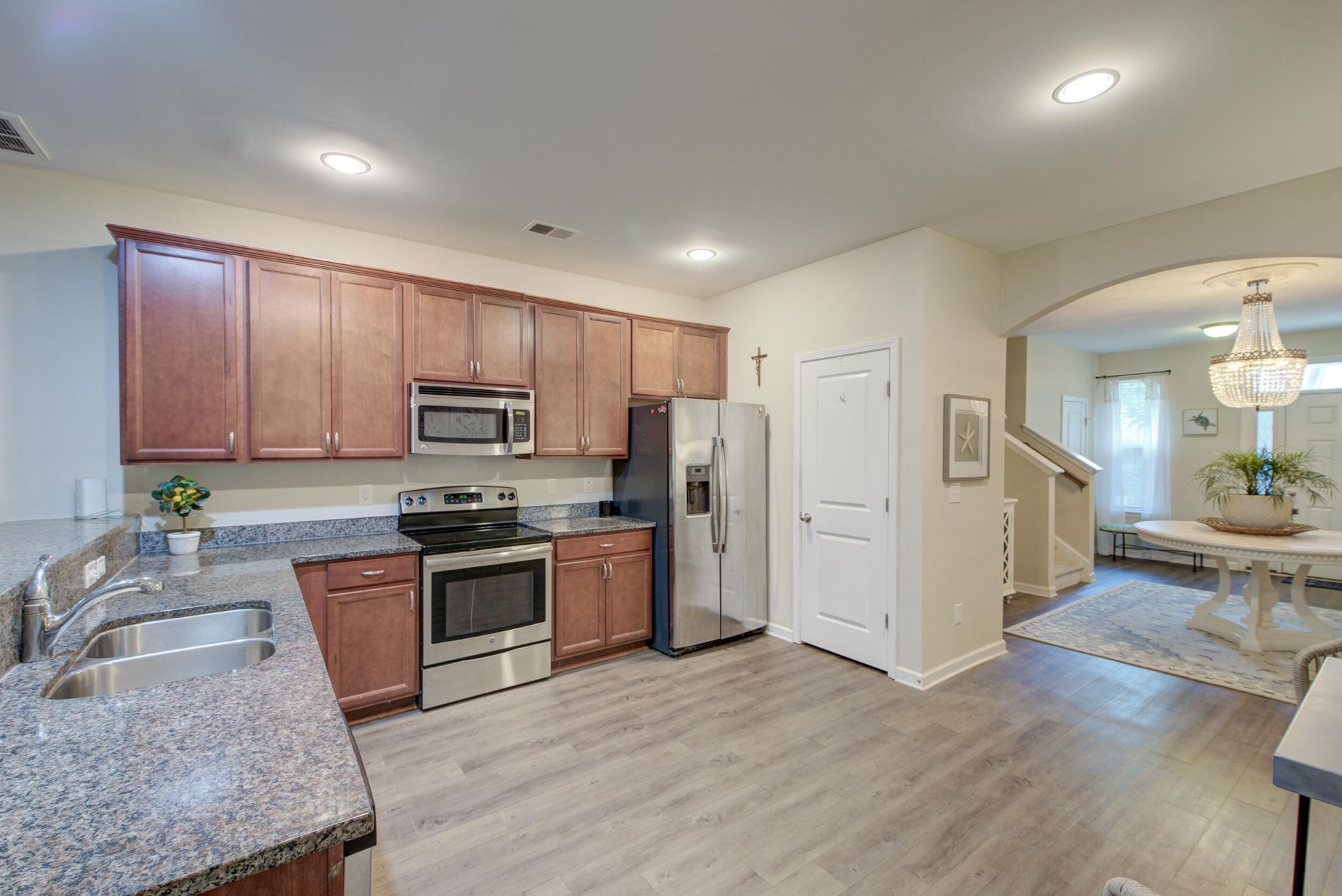 7891 Champion Way Photo 8