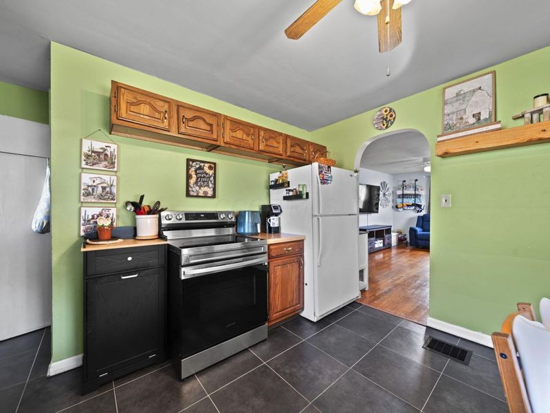 656 Mayhill Road, Springfield, OH 45504 Photo 8