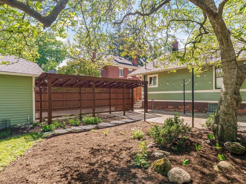 54 Webster Park Avenue , Columbus, OH 43214 Photo 37