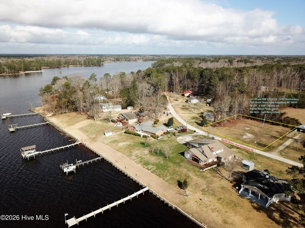 28 W North Shore Lane, Arapahoe, NC 28510