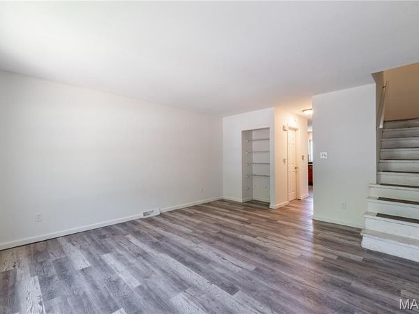 3025 Pembroke Lane , High Ridge, MO 63049