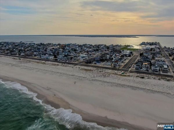 17 I Street, SEASIDE PARK, NJ 08752