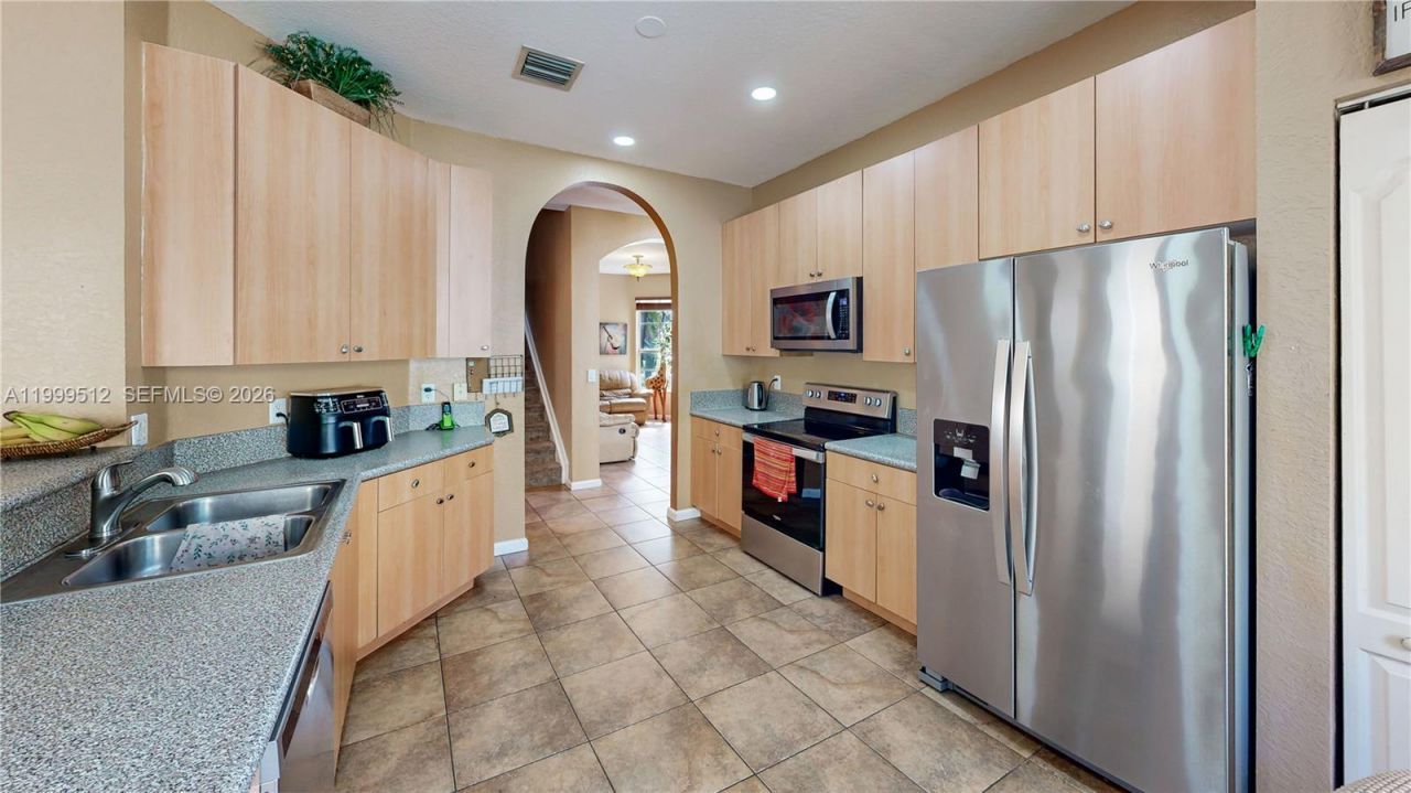 2215 Portofino Ave, Homestead, FL 33033 Photo