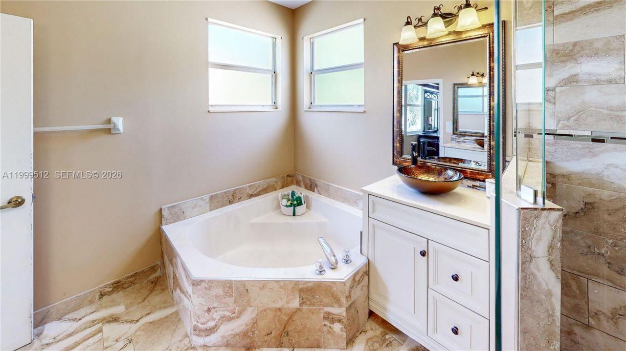 2215 Portofino Ave, Homestead, FL 33033 Photo