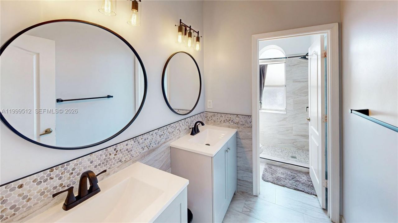 2215 Portofino Ave, Homestead, FL 33033 Photo