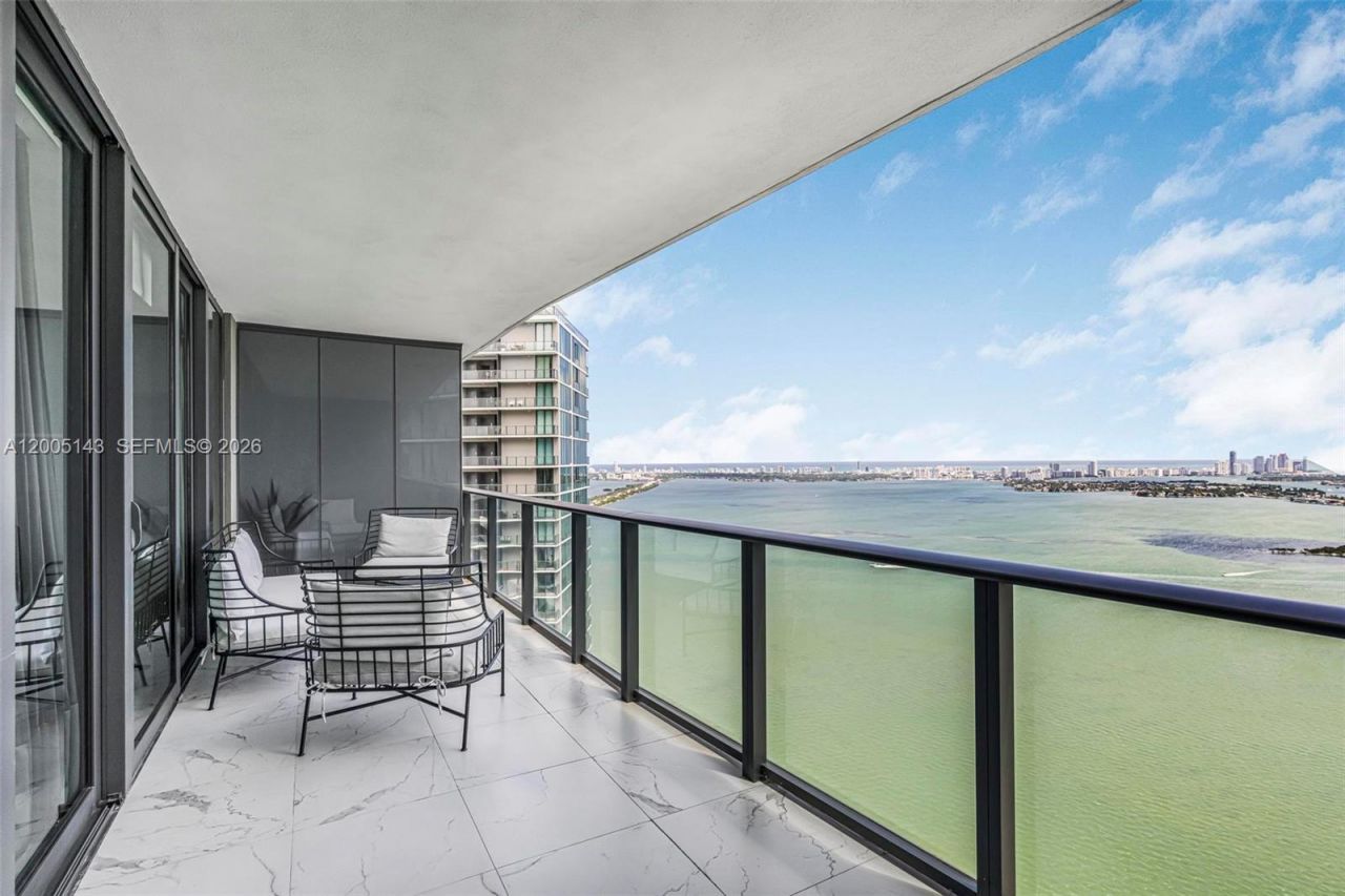 650 NE 32nd St, Unit 4903, Miami, FL 33137 Photo