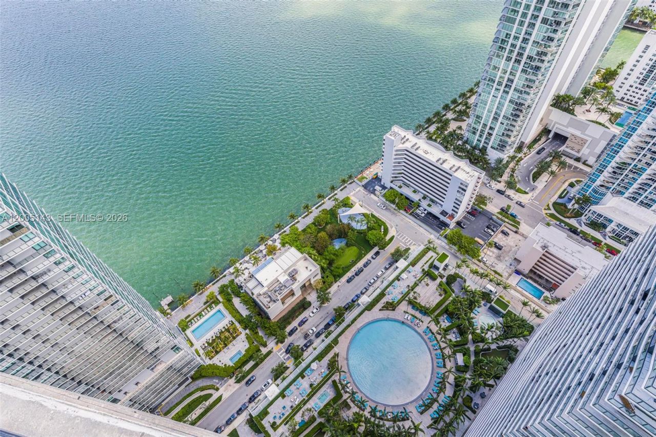 650 NE 32nd St, Unit 4903, Miami, FL 33137 Photo
