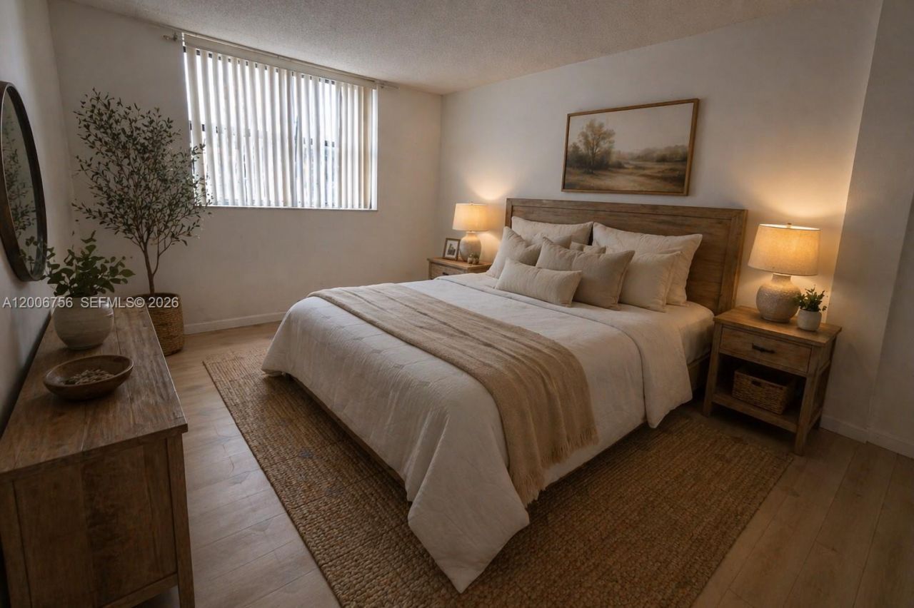 500 Executive Center Dr, Unit 1J, West Palm Beach, FL 33401 Photo