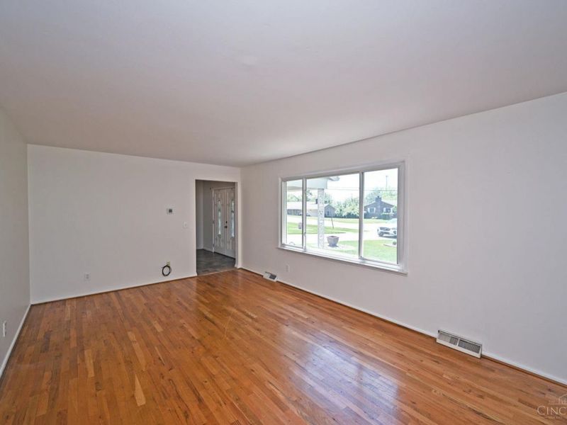 11282 Lincolnshire Drive, Cincinnati, OH 45240 Photo 8