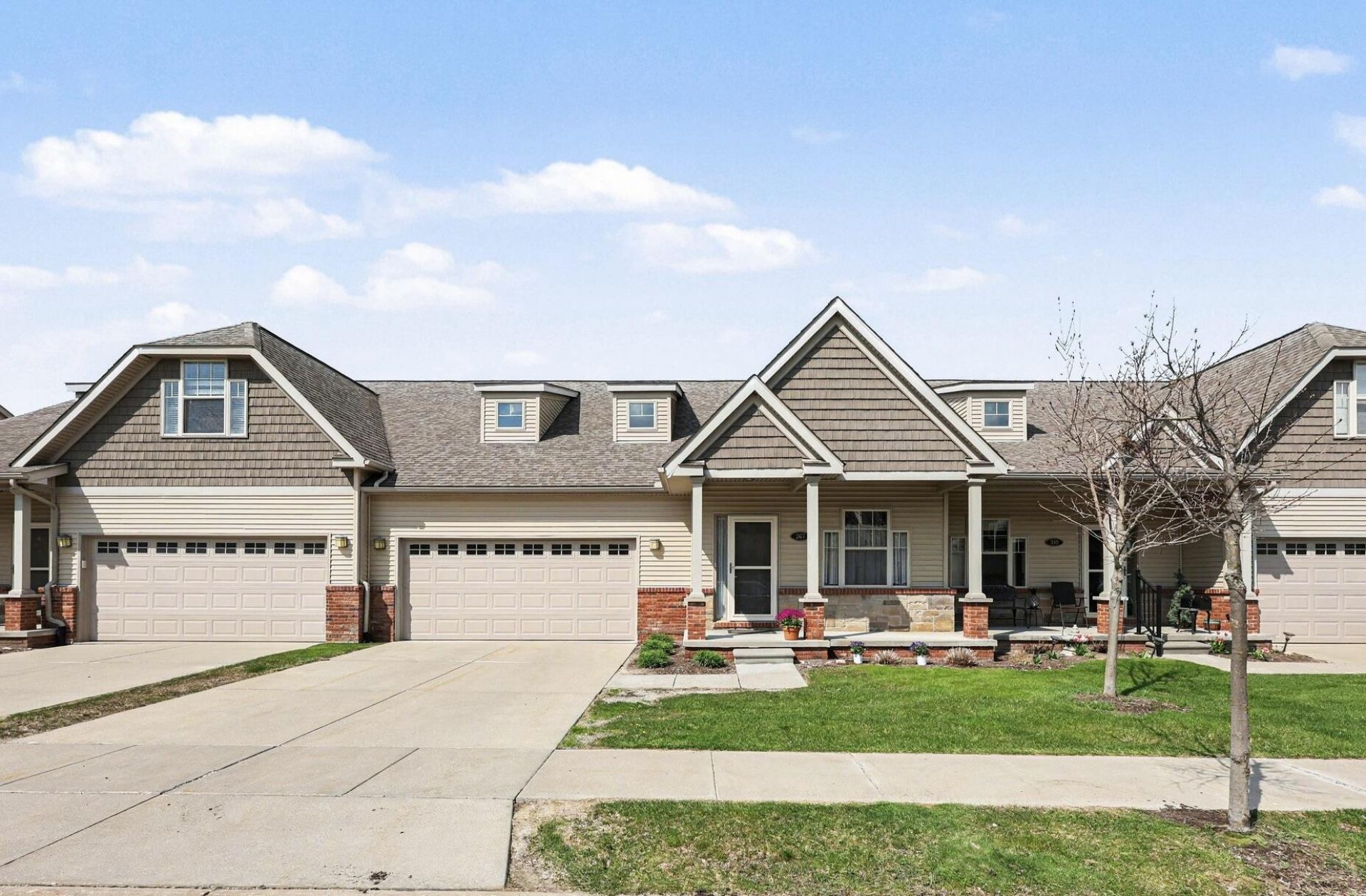 267 Victoria Drive, Dexter, MI 48130 Main Photo