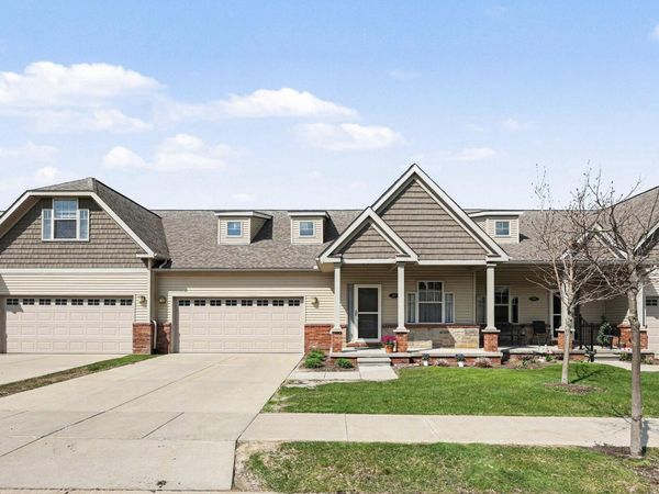 267 Victoria Drive, Dexter, MI 48130