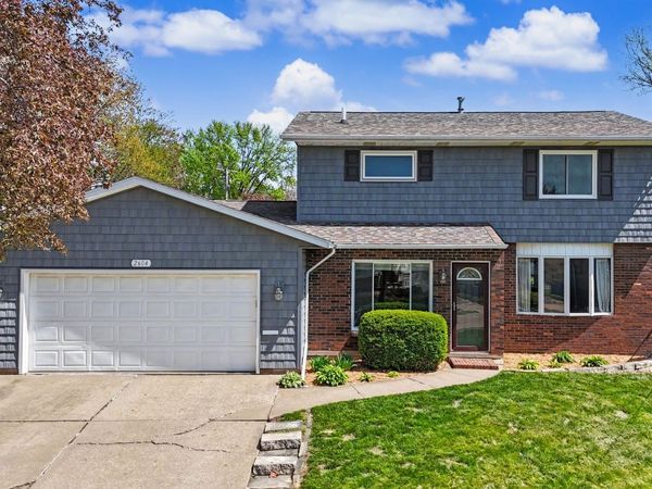 2604 E 34th Street Court, Davenport, IA 52807