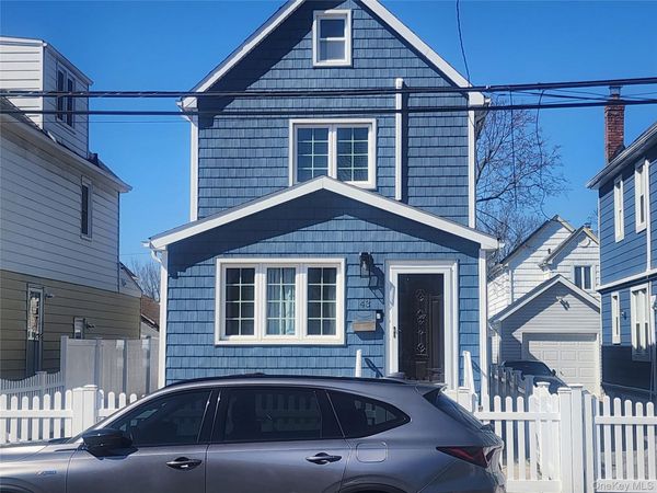 43 Dewitt , Valley Stream, NY 11580