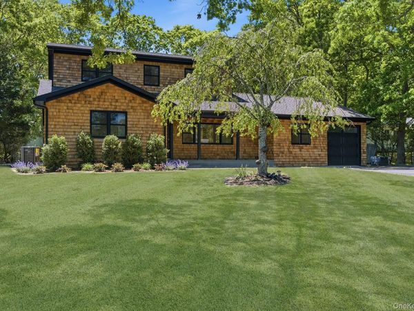 7 Mortimer Street, Westhampton Beach, NY 11978
