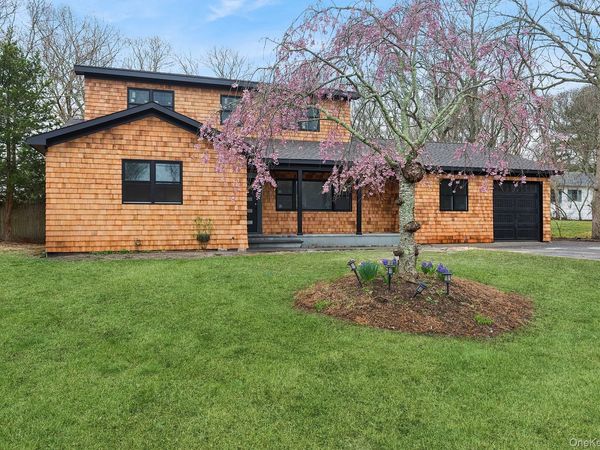 7 Mortimer Street , Westhampton Beach, NY 11978