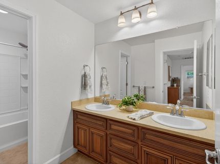 102 Cezanne Ln, Folsom, CA 95630 Photo