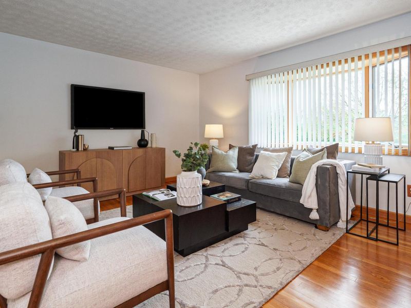 318 E Stanton Avenue, Columbus, OH 43214 Photo 6