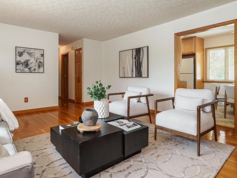 318 E Stanton Avenue, Columbus, OH 43214 Photo 7