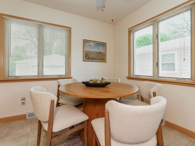 318 E Stanton Avenue, Columbus, OH 43214 Photo 8