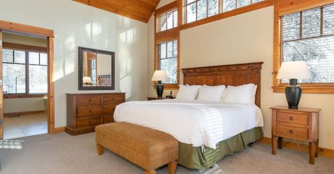 12229 Lookout Loop, Truckee, CA 96161 Photo