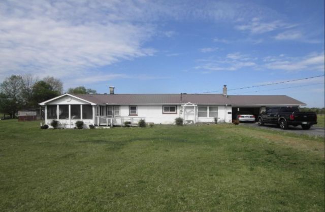 1063 Shelly Rd , Decherd, TN 37324 Main Photo
