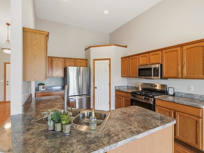 12786 Heritage Trail , North Royalton, OH 44133 Photo 24