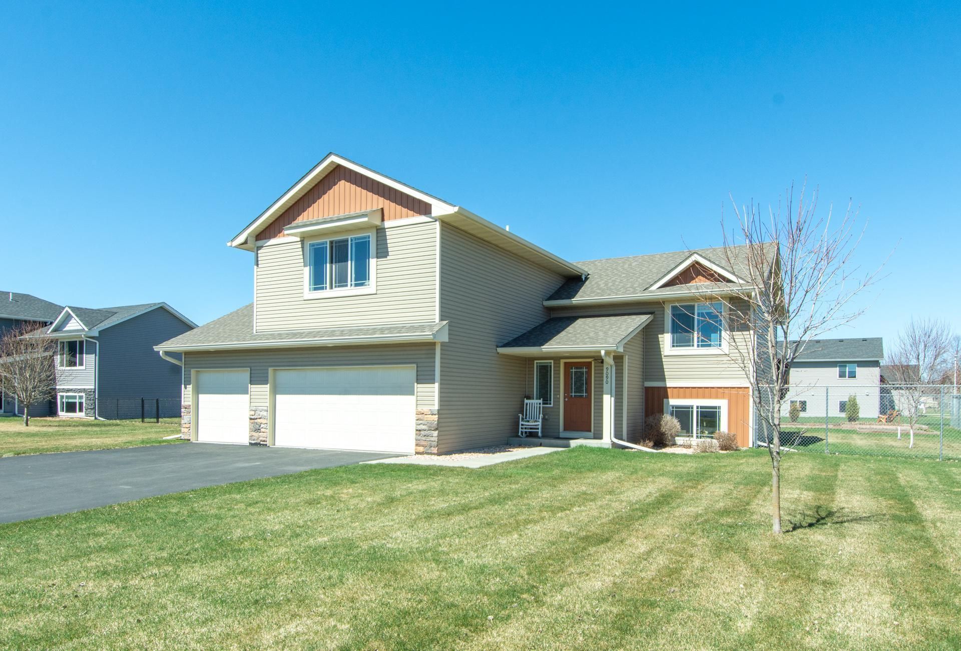 9090 Wolves Street, Brainerd, MN 56401