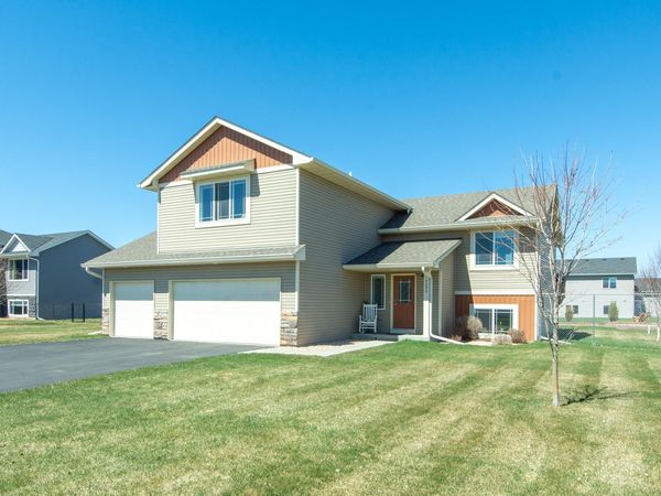 9090 Wolves Street, Brainerd, MN 56401