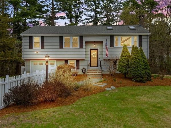 18 Mill St, Easton, MA 02356