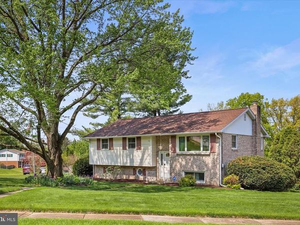 498 MAYWOOD ROAD, YORK, PA 17402