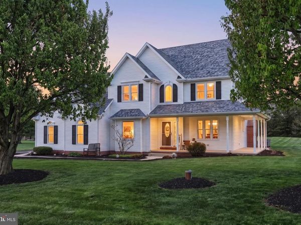 1066 FOX RUN TERRACE, HANOVER, PA 17331