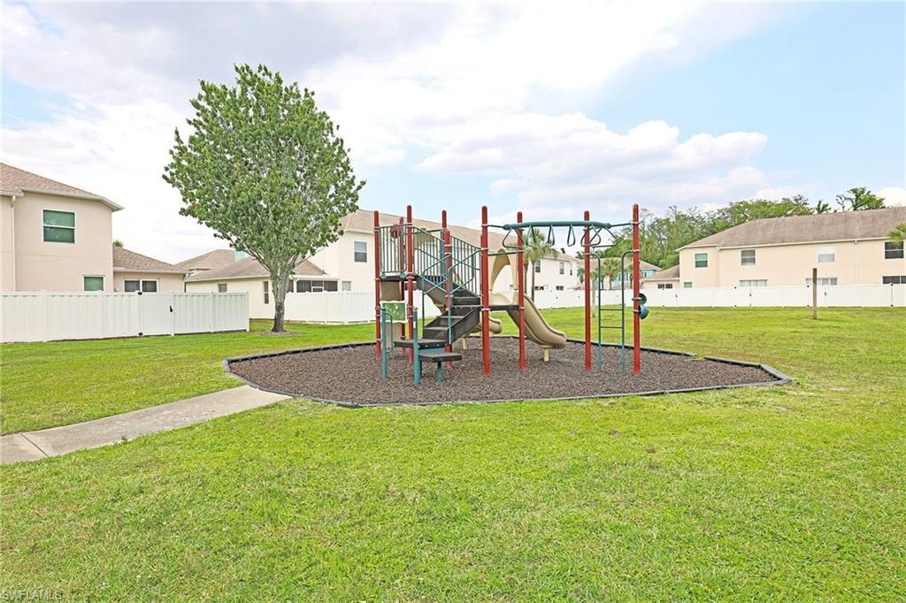 3629 Pine Oak Cir, Unit 102, Fort Myers, FL 33916 Photo