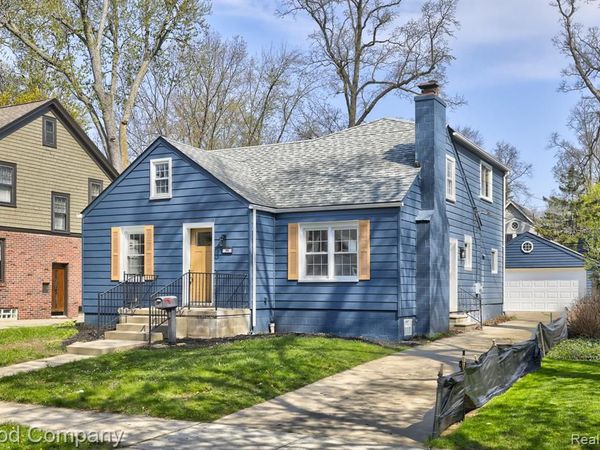 23 Fairwood Boulevard , Pleasant Ridge, MI 48069