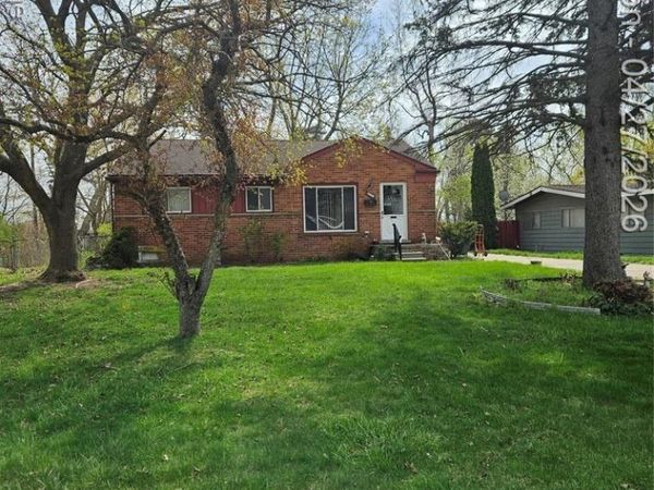 5947 Southward Avenue, Waterford Twp, MI 48329