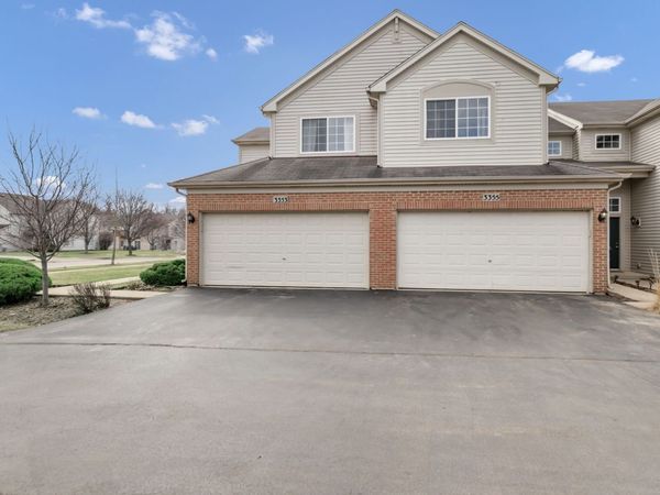 3355 Blue Ridge Drive , Carpentersville, IL 60110