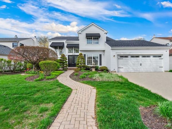 2024 Westridge Boulevard , Bartlett, IL 60103