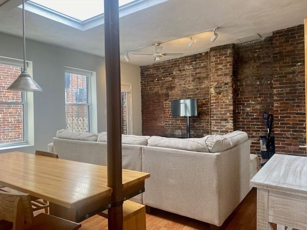 440 Hanover St, Unit 5D, Boston, MA 02113