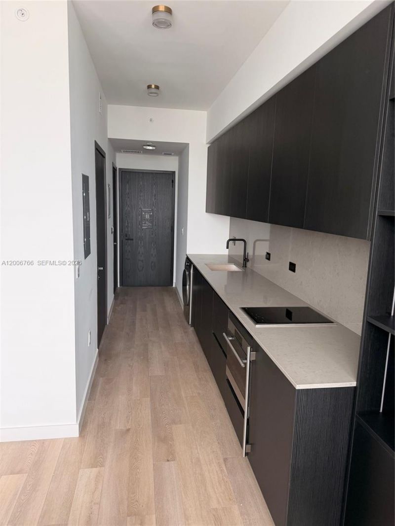 20 NE 11 Street, Unit 3703A, Miami, FL 33132 Photo