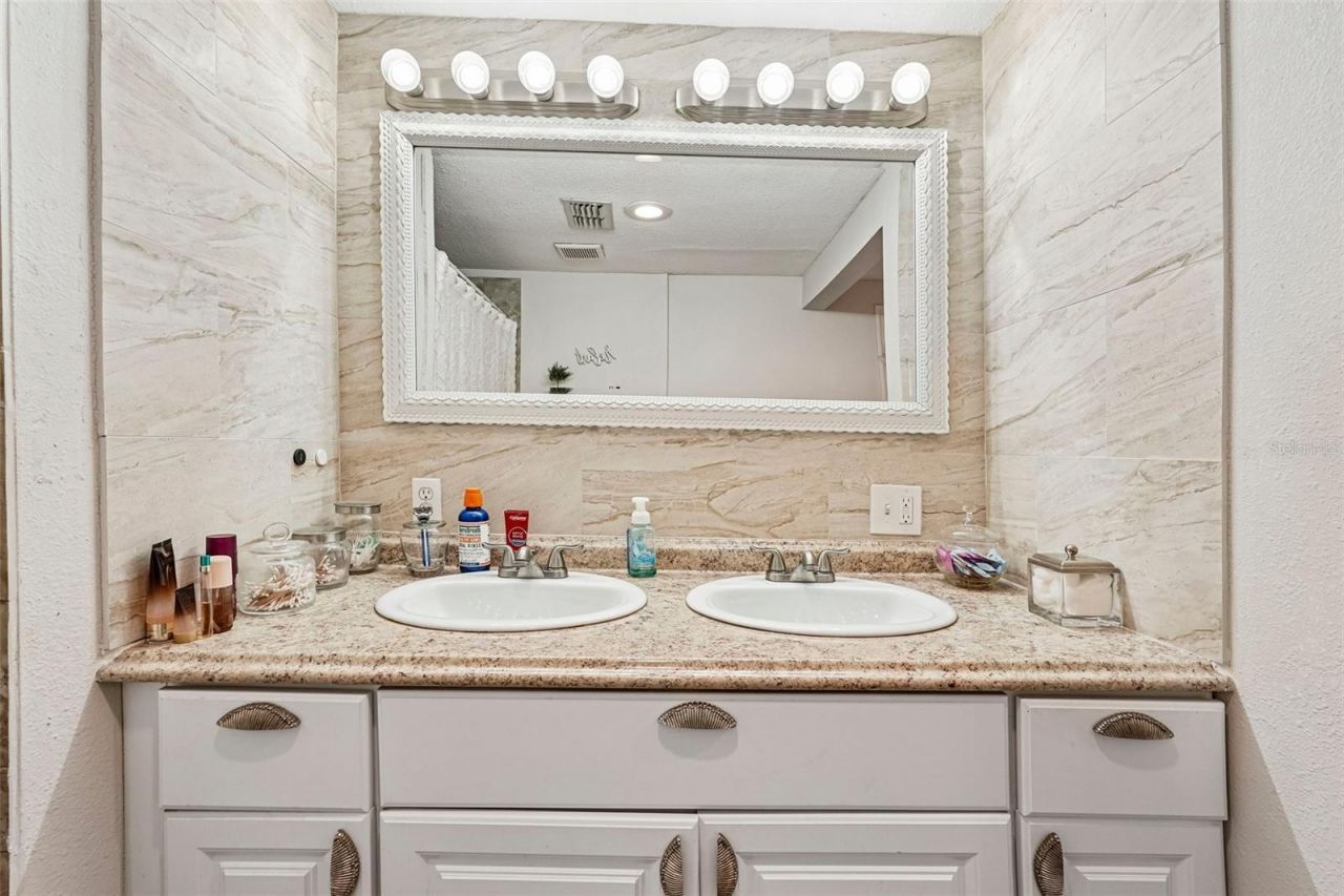 603 60th Avenue W, Bradenton, FL 34207 Photo