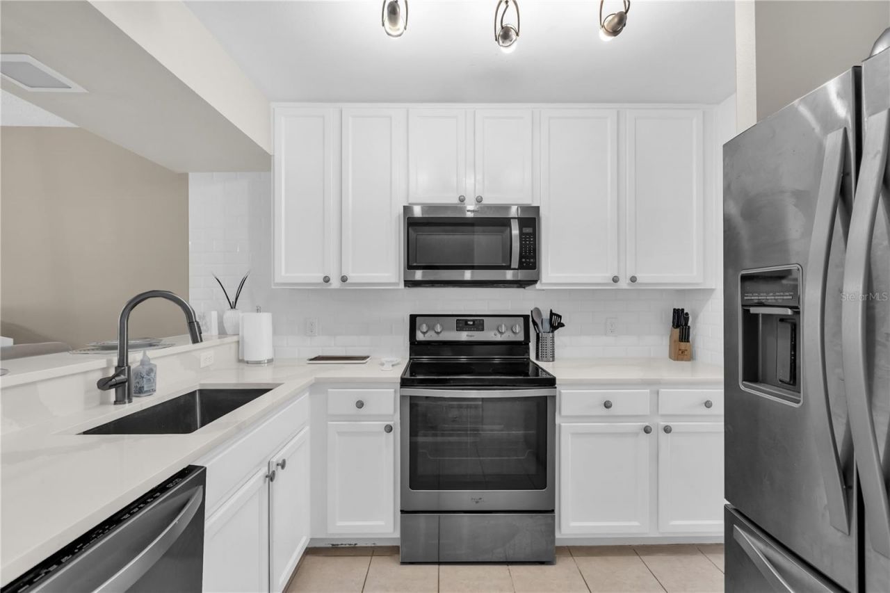 2916 Plaza Terrace Drive, Unit 2916, Orlando, FL 32803 Photo