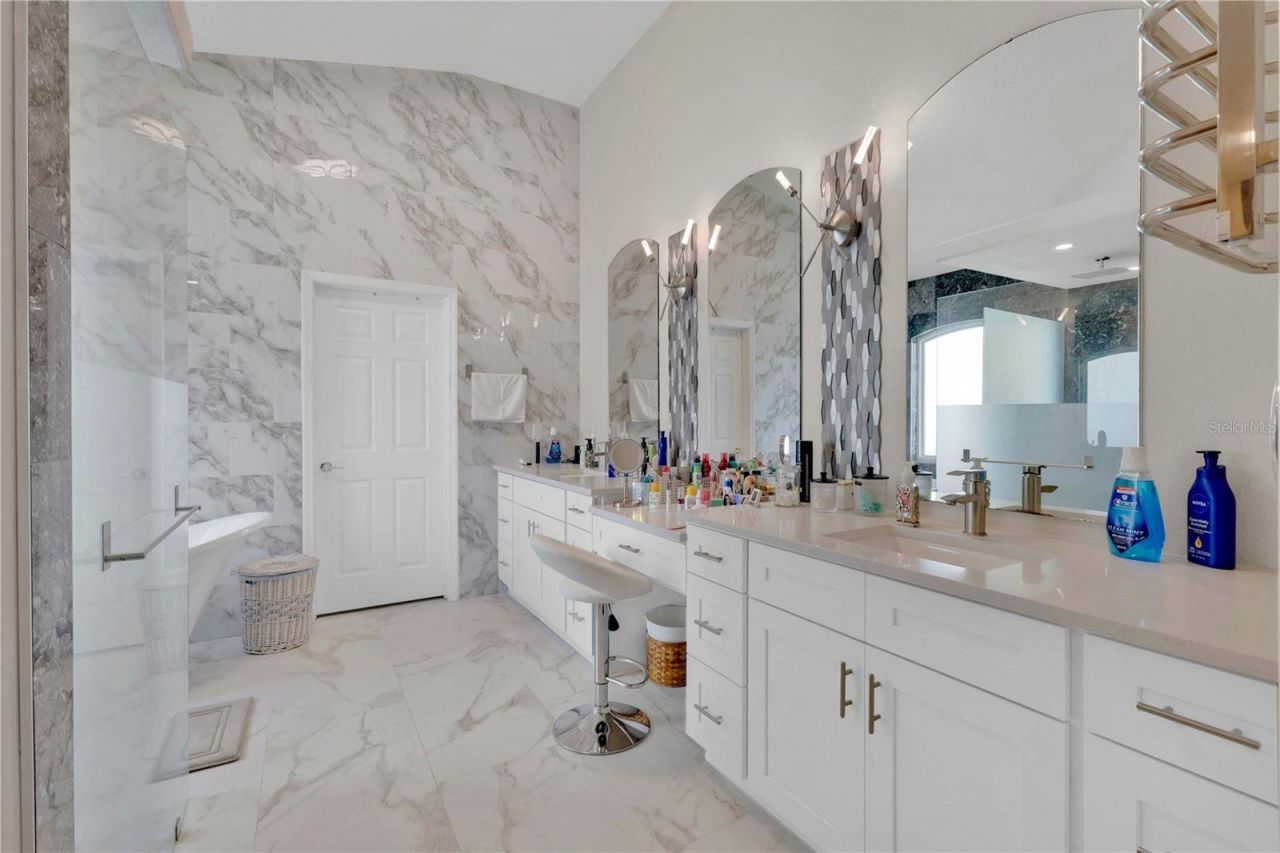 2056 Autumn View Drive, Orlando, FL 32825 Photo