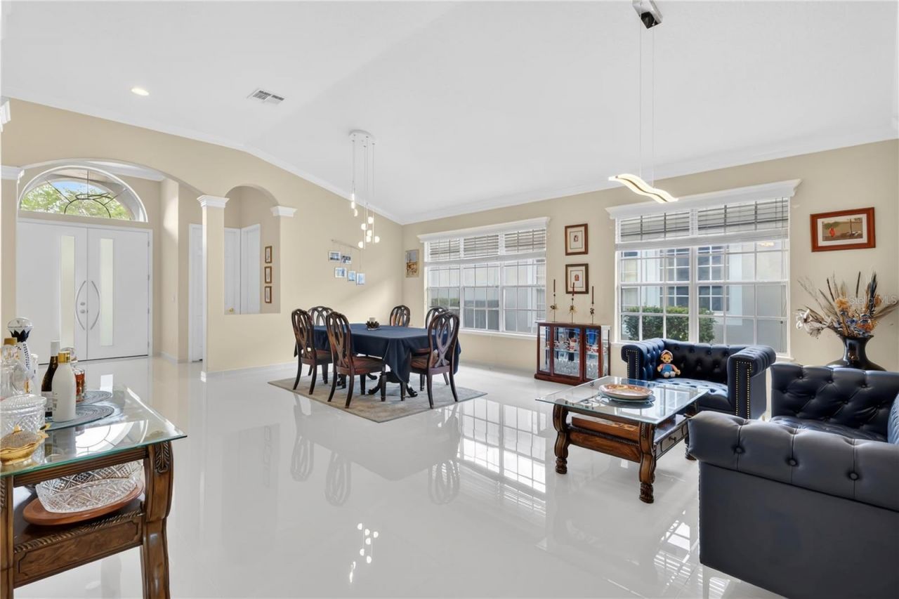 2056 Autumn View Drive, Orlando, FL 32825 Photo
