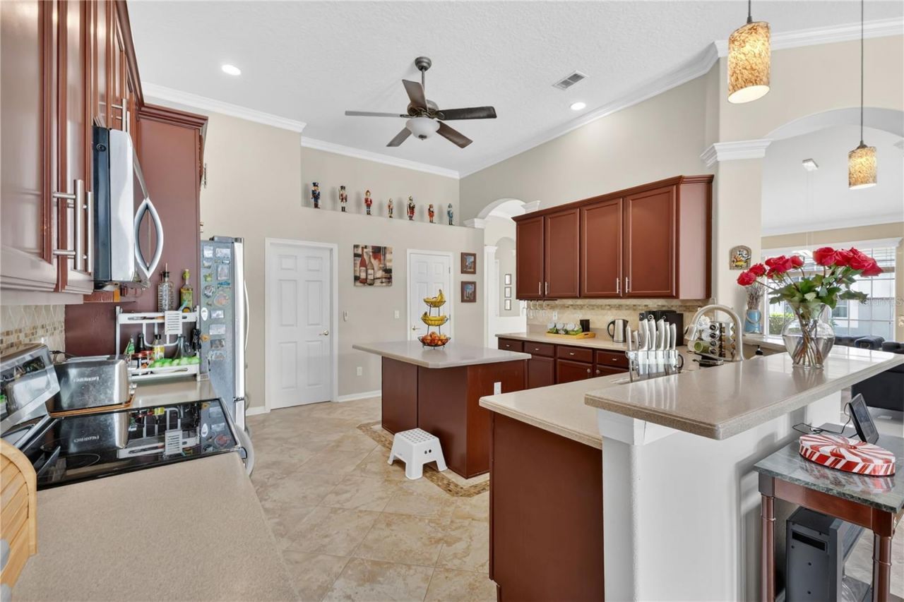 2056 Autumn View Drive, Orlando, FL 32825 Photo