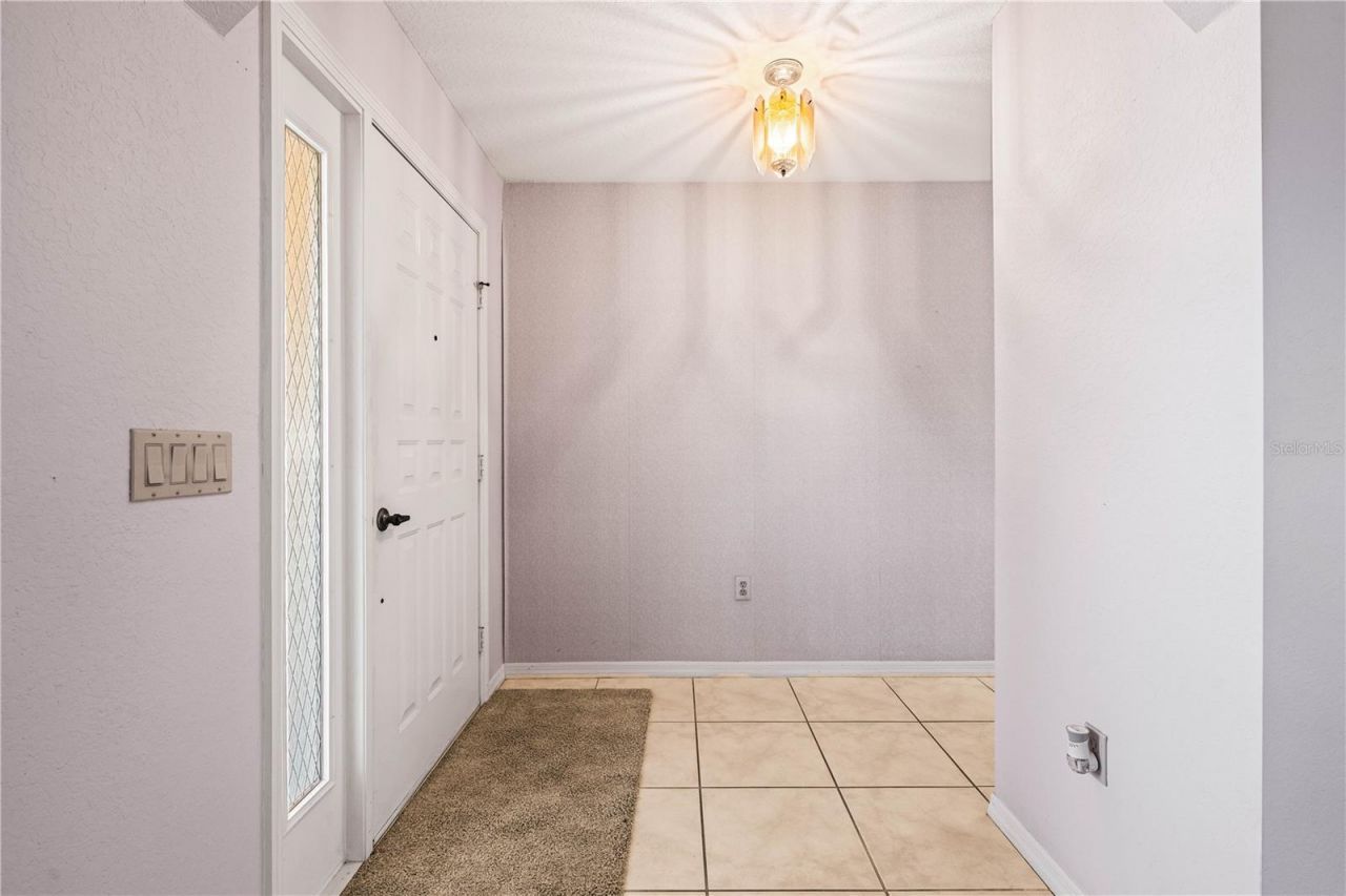3247 Meadow Run Drive, Venice, FL 34293 Photo