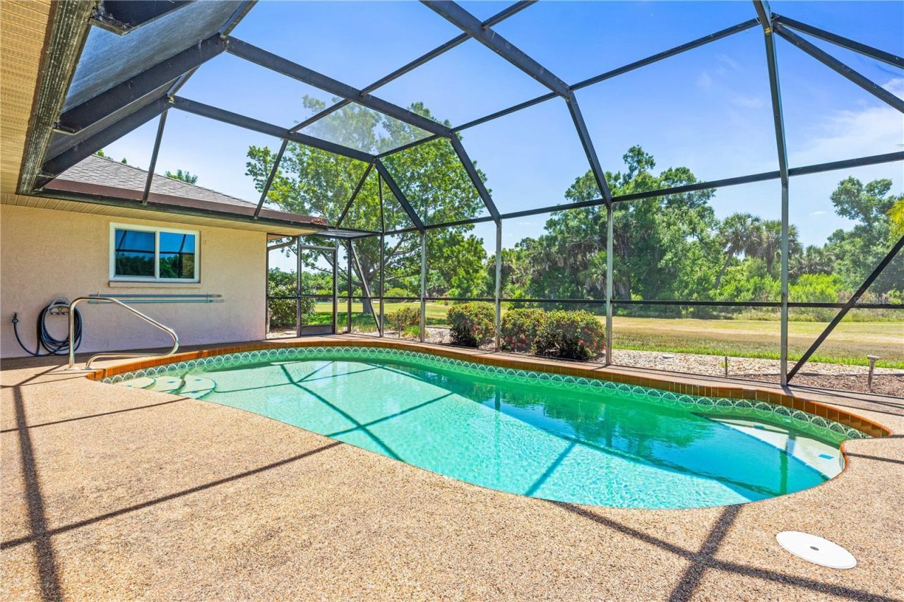 3247 Meadow Run Drive, Venice, FL 34293 Photo