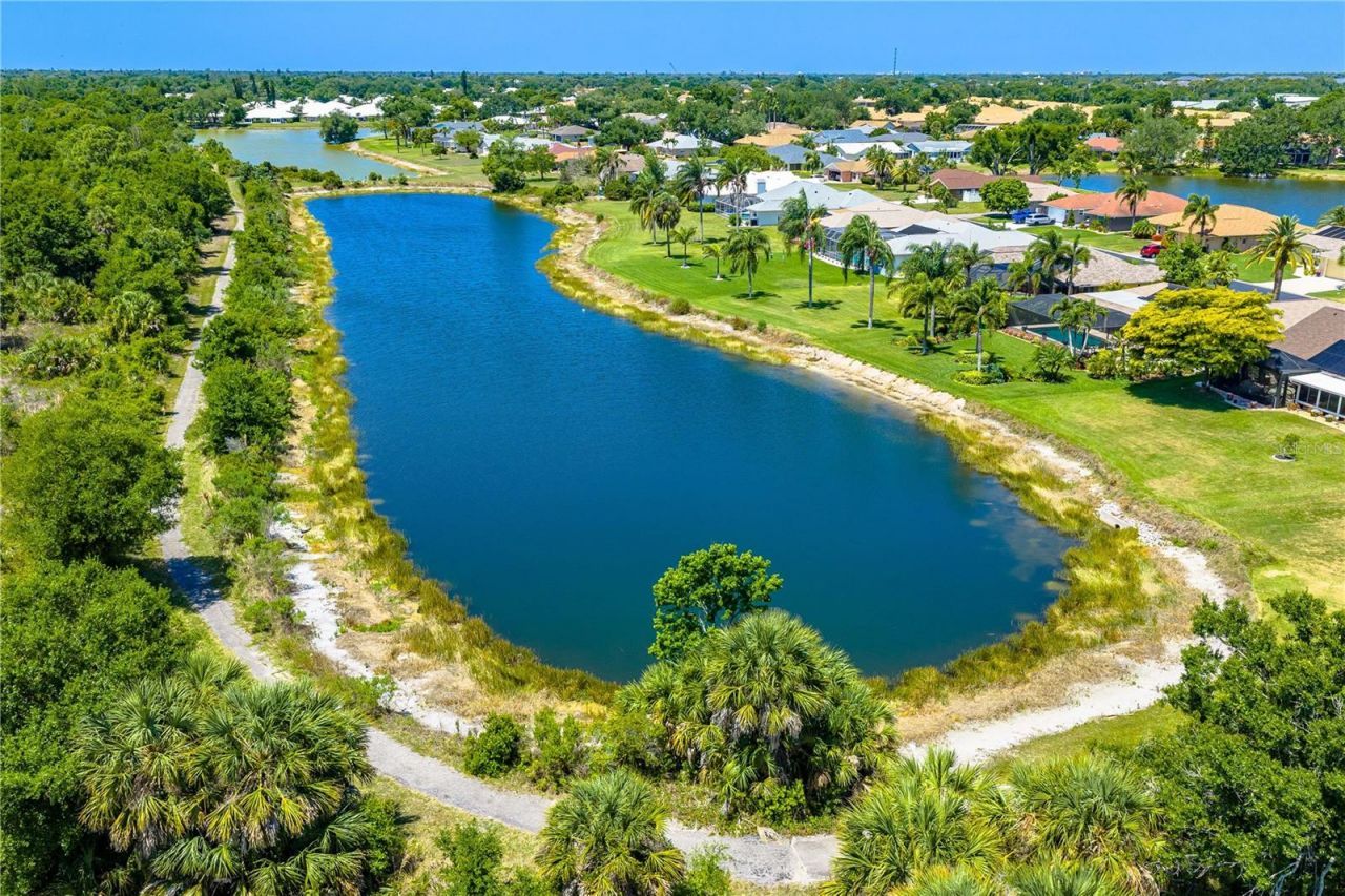 3247 Meadow Run Drive, Venice, FL 34293 Photo