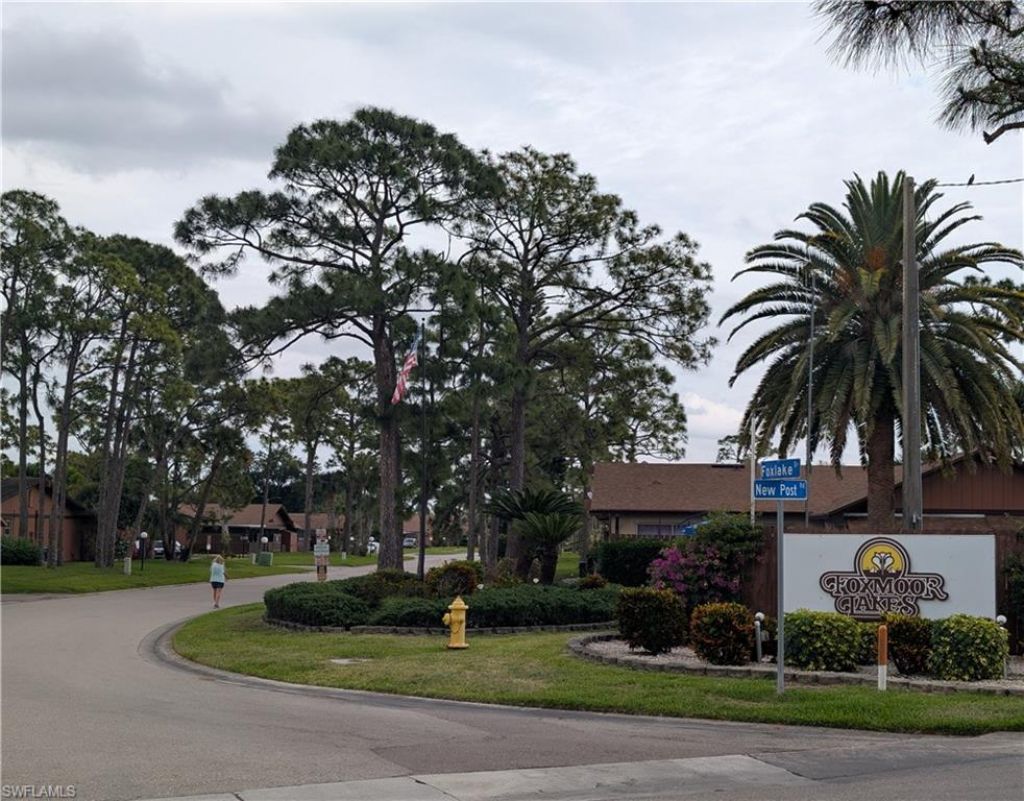 5652 Foxlake Dr, North Fort Myers, FL 33917 Photo